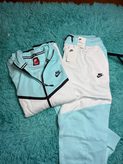 Joggers set